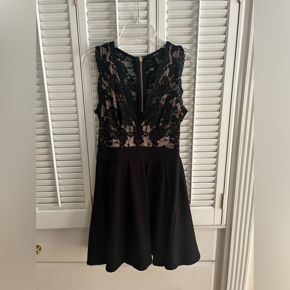 Forever 21 Lace dress